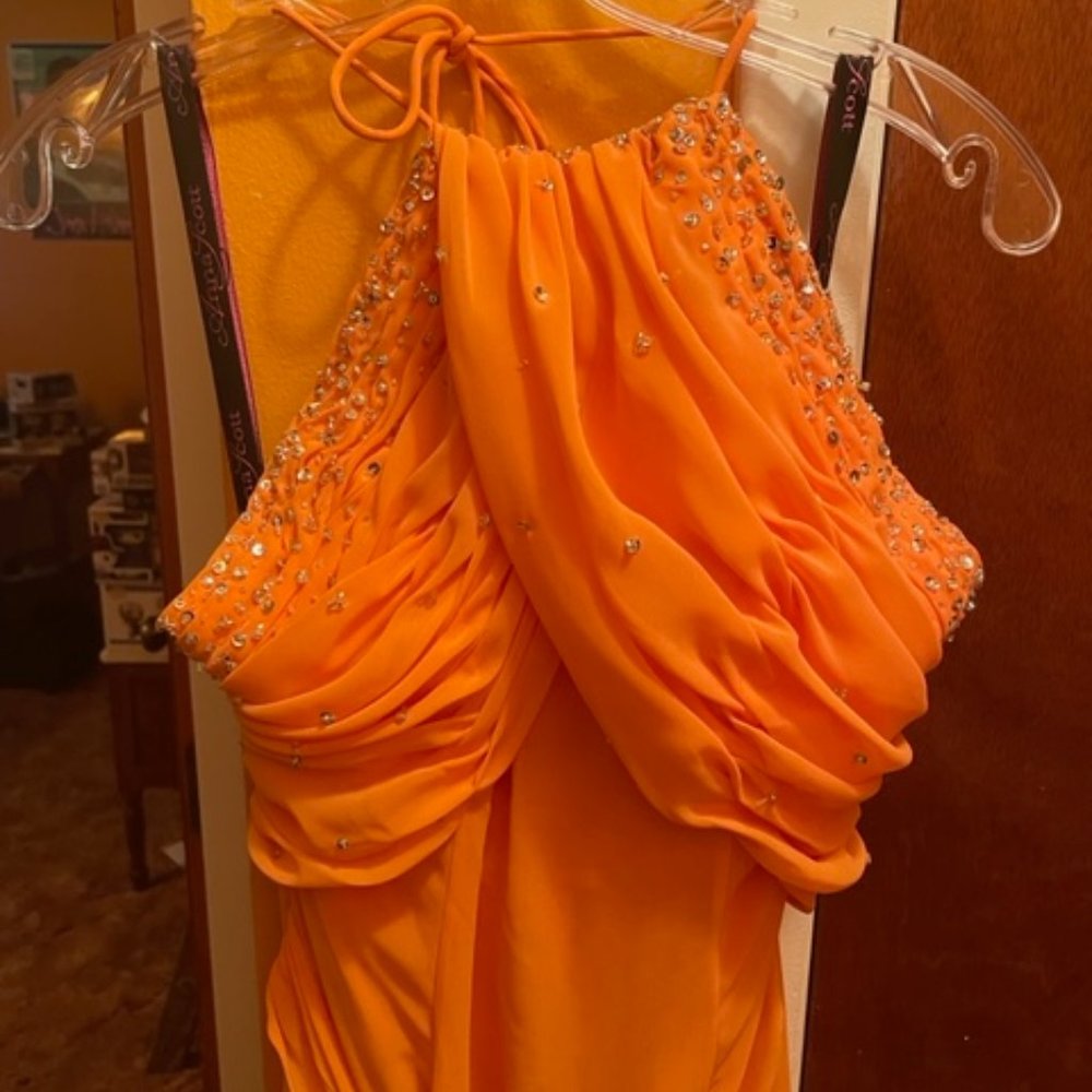 Anna Scott dress